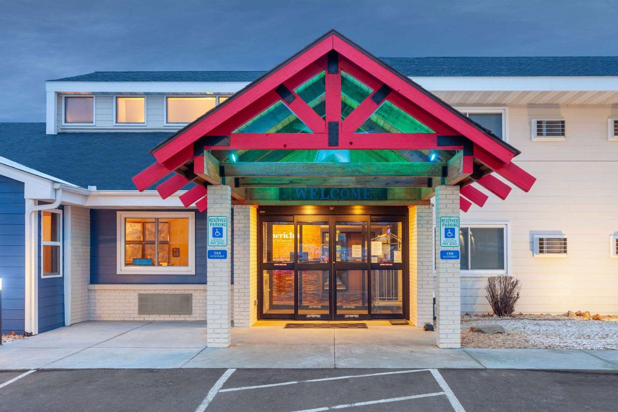Americinn By Wyndham New Richmond Экстерьер фото