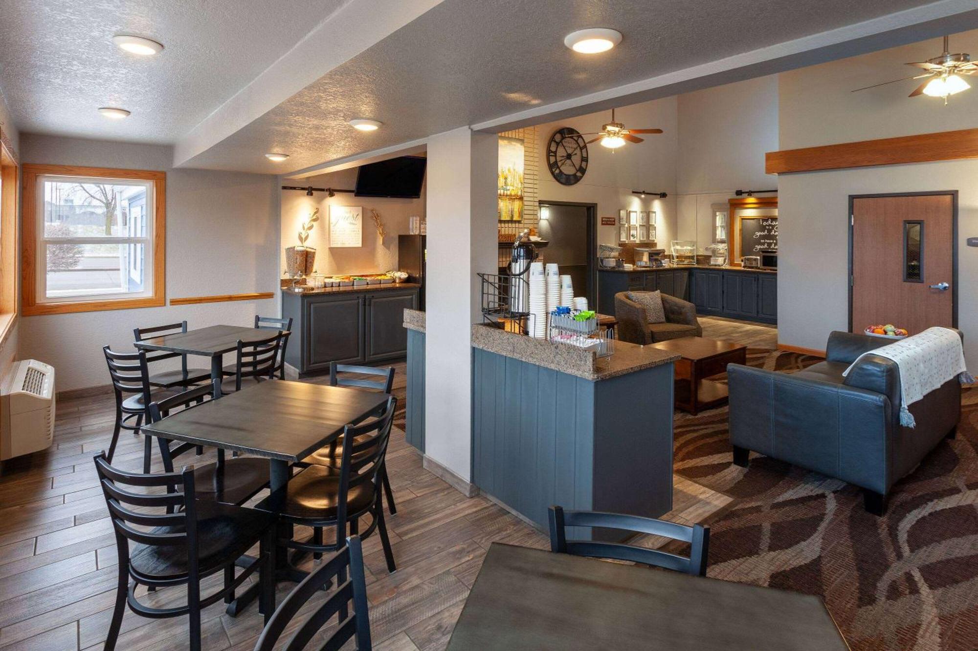 Americinn By Wyndham New Richmond Экстерьер фото
